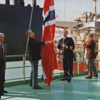 changement de pavillon.jpg